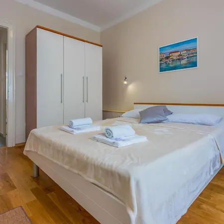 Apartment Laura Crikvenica