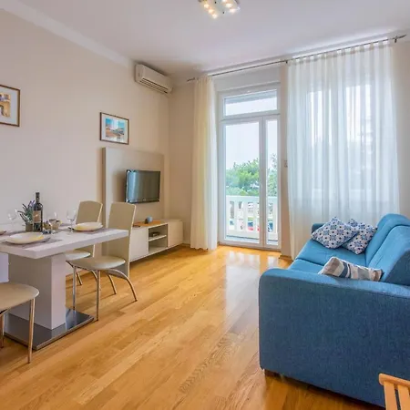 Laura Apartment Crikvenica