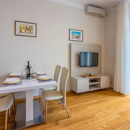 Apartament Laura